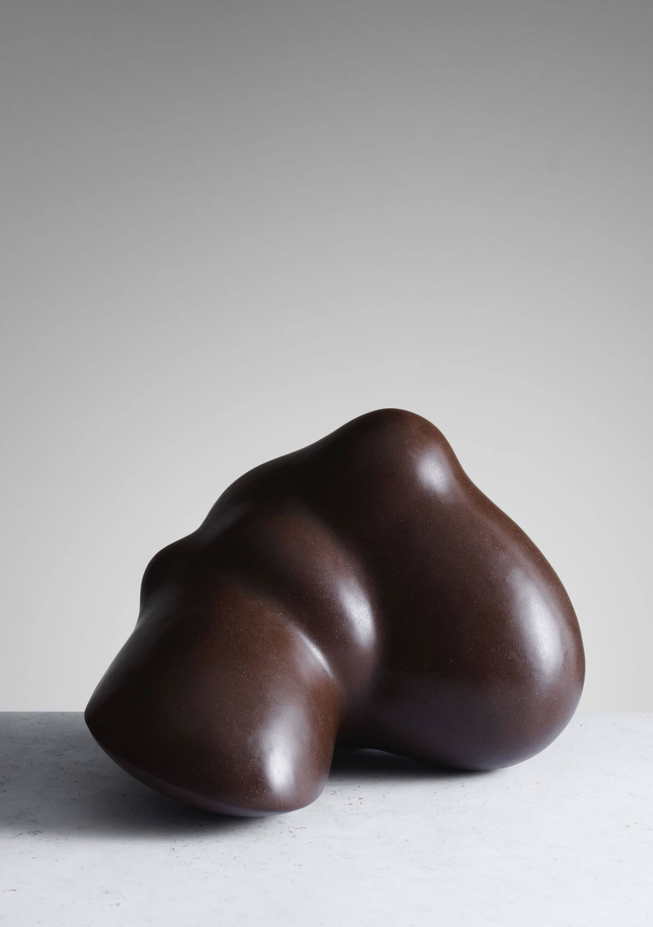 Deirdre McLoughlin, 'Roll Sister', 2019 COURTESY: Oxford Ceramics Gallery / PHOTOGRAPH: Michael Harvey