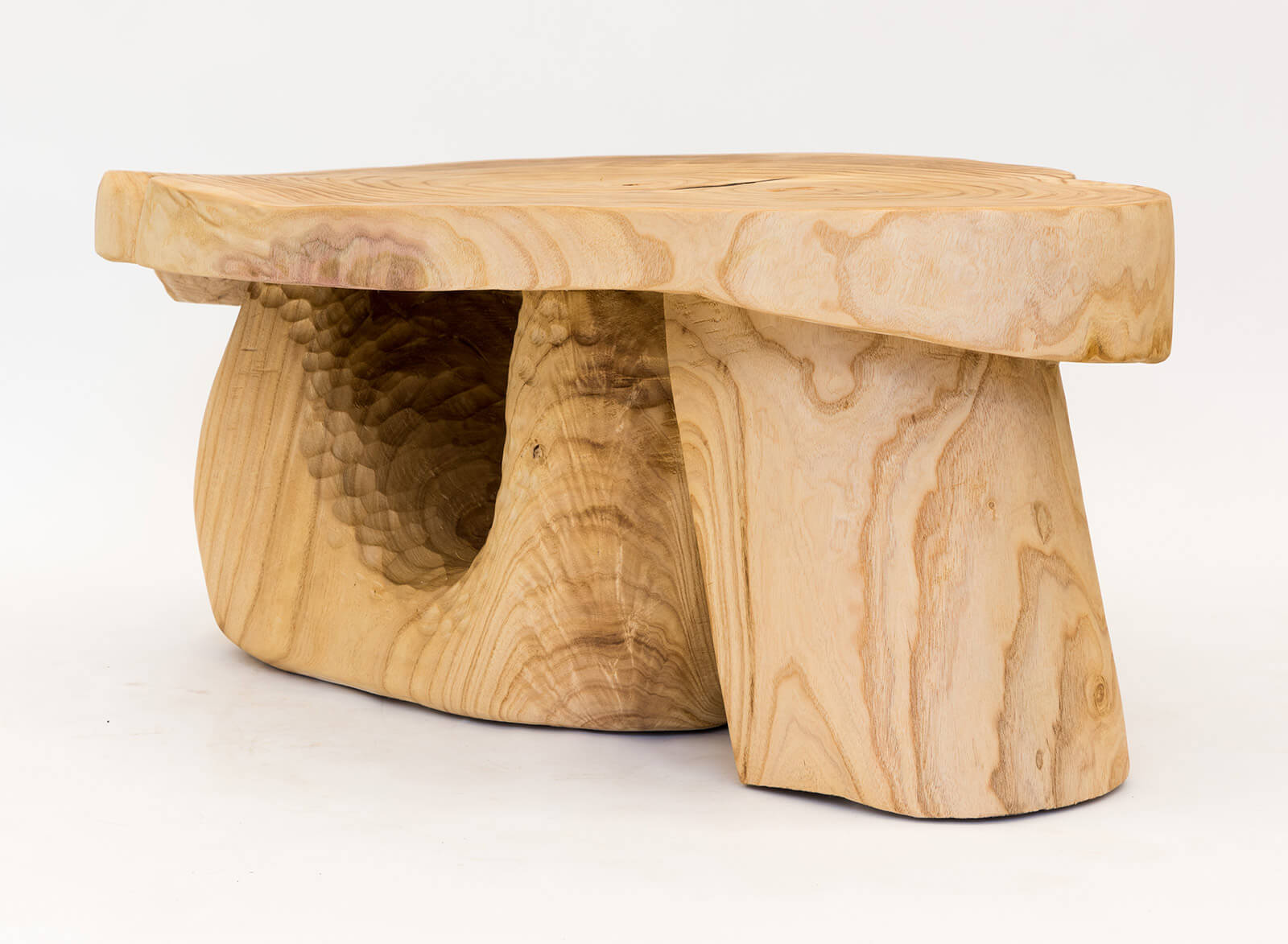 Vince Skelly, 'Marayour Table', 2021 COURTESY: Vince Skelly & Adams and Dollman