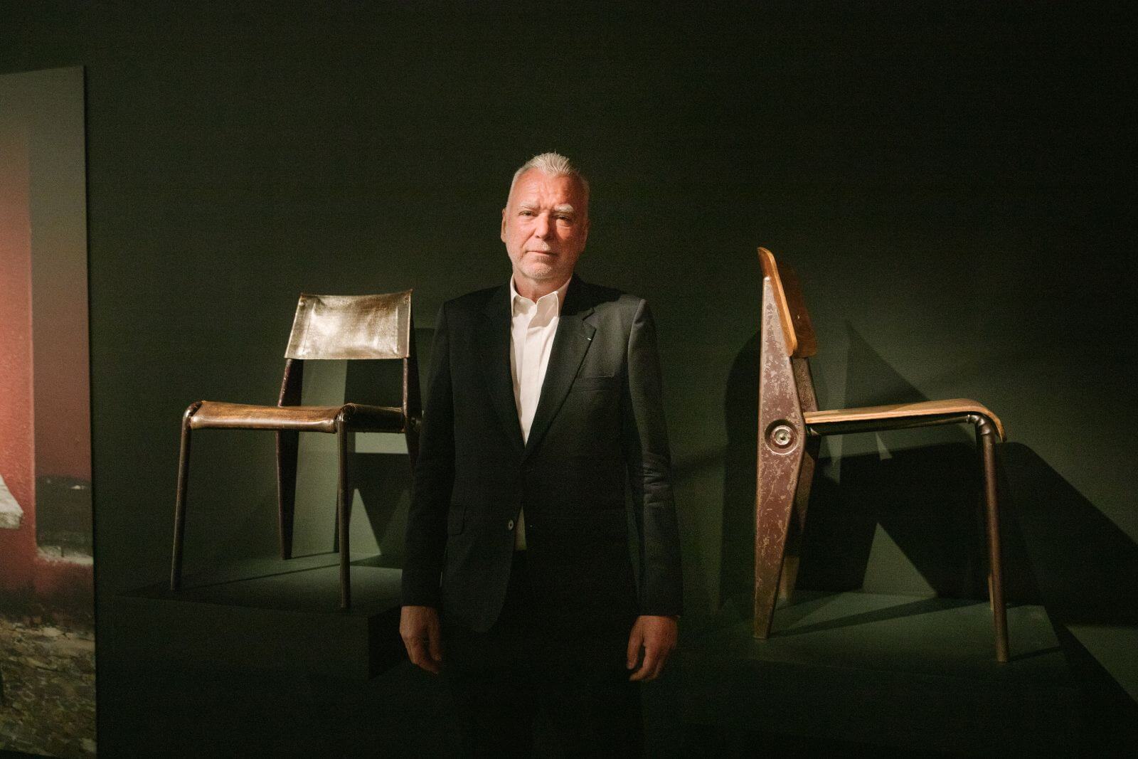 Patrick Seguin with Jean Prouvé 'Cafétéria n°300 demountable' chairs COURTESY: Jessica DiMento