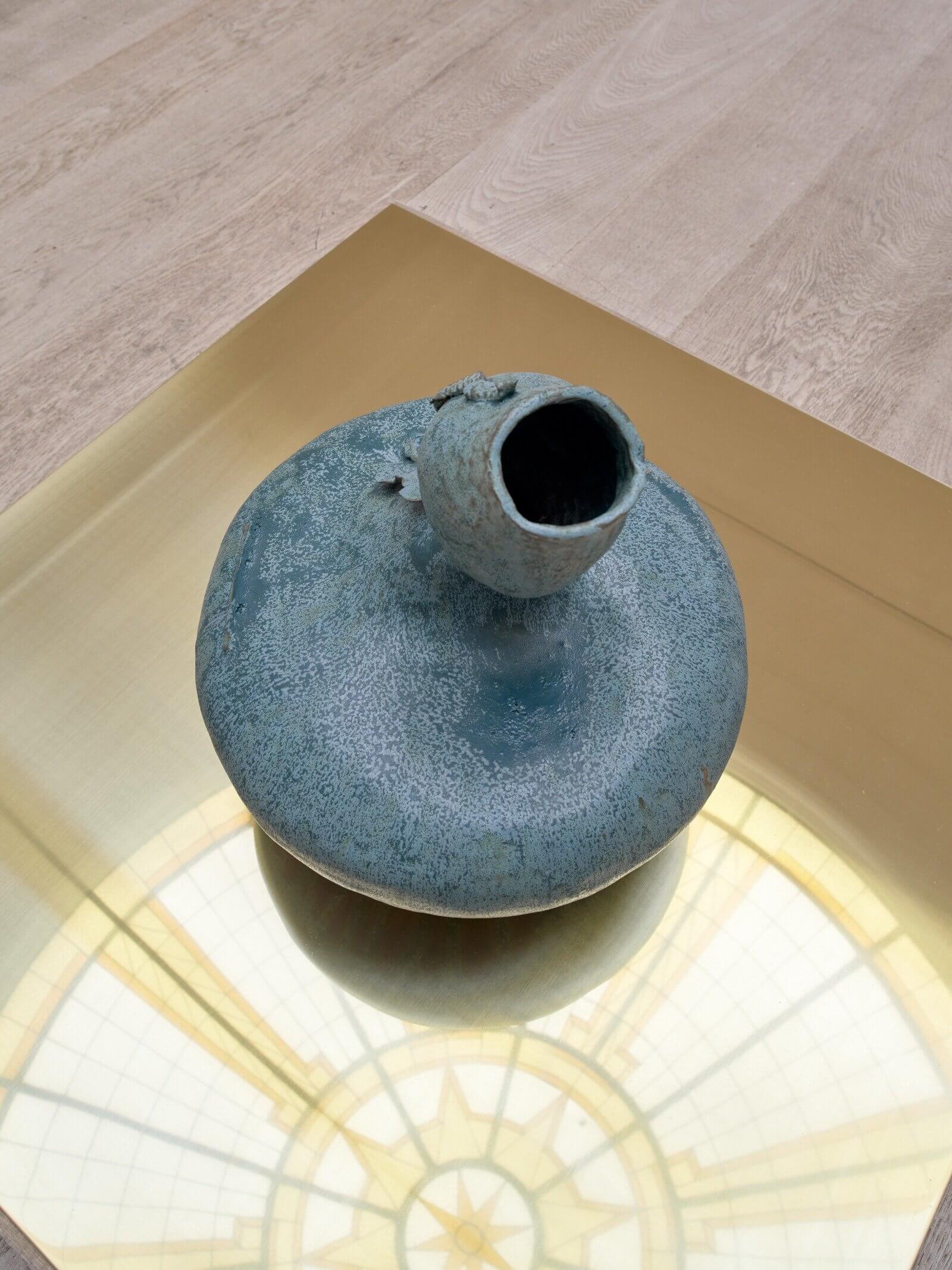 Phoebe Collings-James, ‘Infidel [blue blurrr]’, 2025 COURTESY: © Phoebe Collings-James & Arcadia Missa / PHOTOGRAPH: Andy Stagg