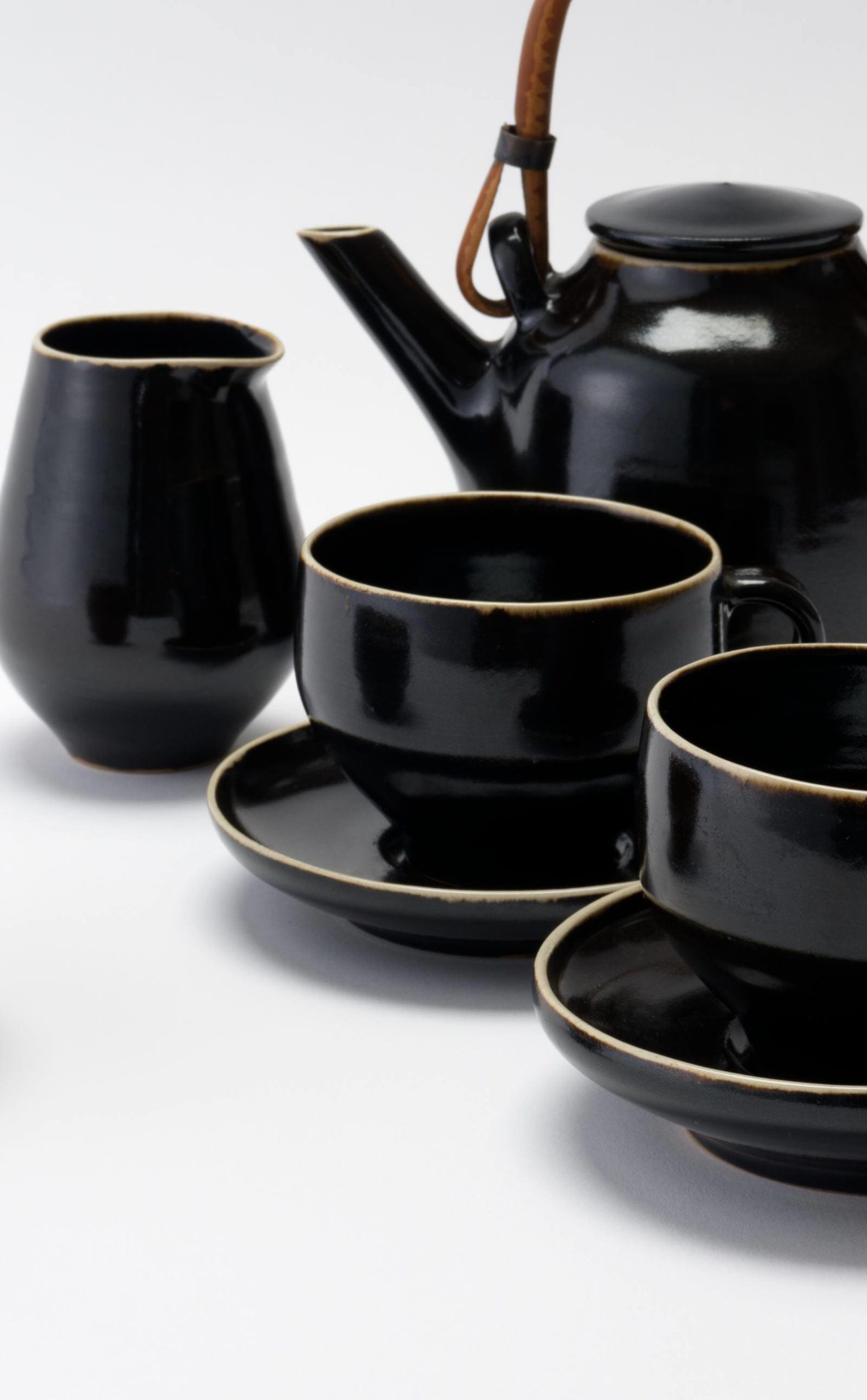 Lucie Rie, ‘Tea set’, circa 1950 COURTESY: © The Artist & the Wingfield Digby Collection / PHOTOGRAPH: Sylvain Deleu