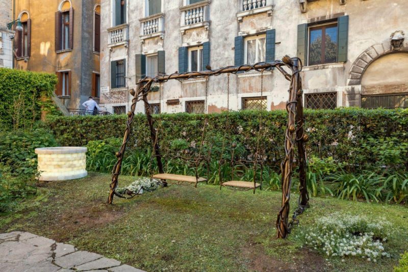 Exhibition view, Irene Cattaneo, ‘Il Gardino Segreto’ with ‘Effi Briest’ swing set, 2026 COURTESY: © The Artist & Galerie Gastou / PHOTOGRAPH: © Enrico Fiorese 
